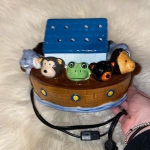 Scentsy Buddies Ark Kid's Nursery Large Wax Warmer Noah's Ark RETIRED 20…